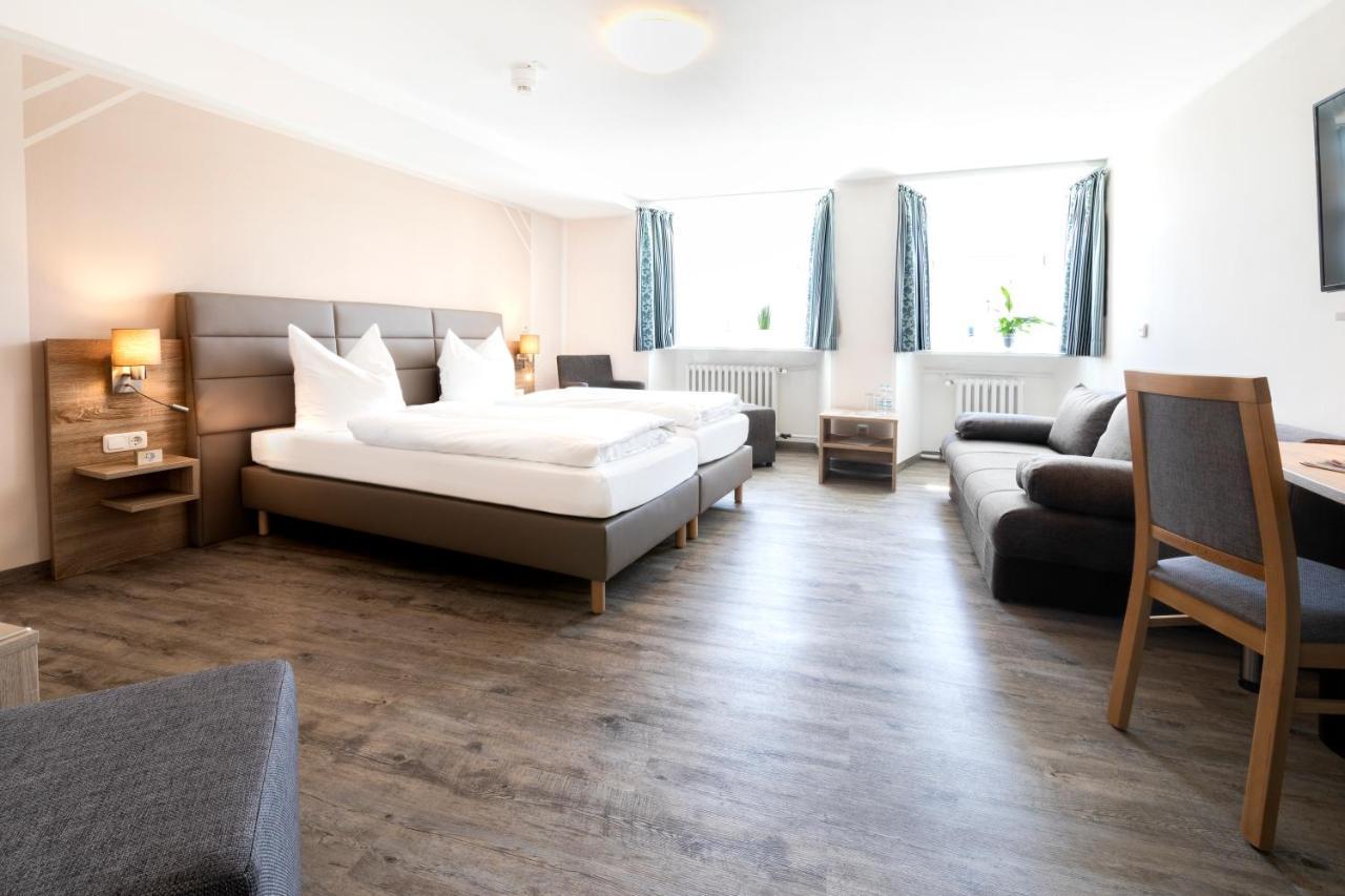 Hotelgasthof Bayerischer Hof Sulzbach-Rosenberg Ngoại thất bức ảnh