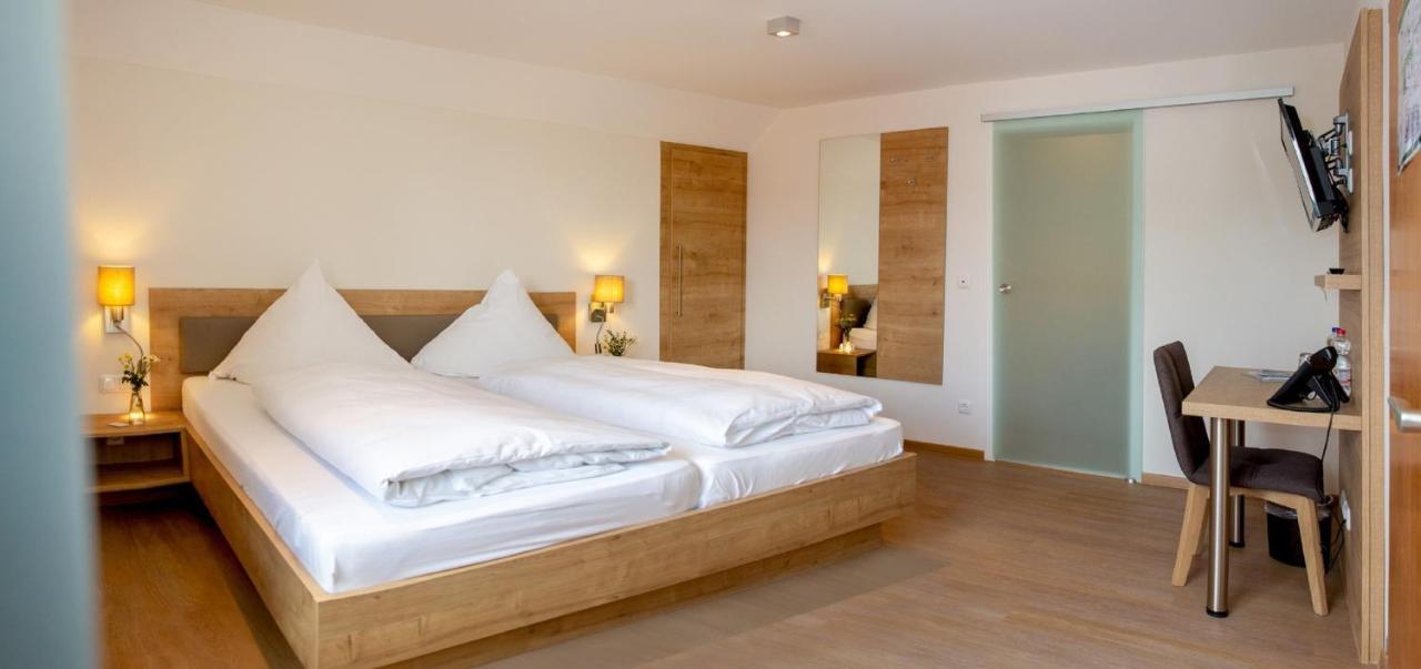 Hotelgasthof Bayerischer Hof Sulzbach-Rosenberg Ngoại thất bức ảnh