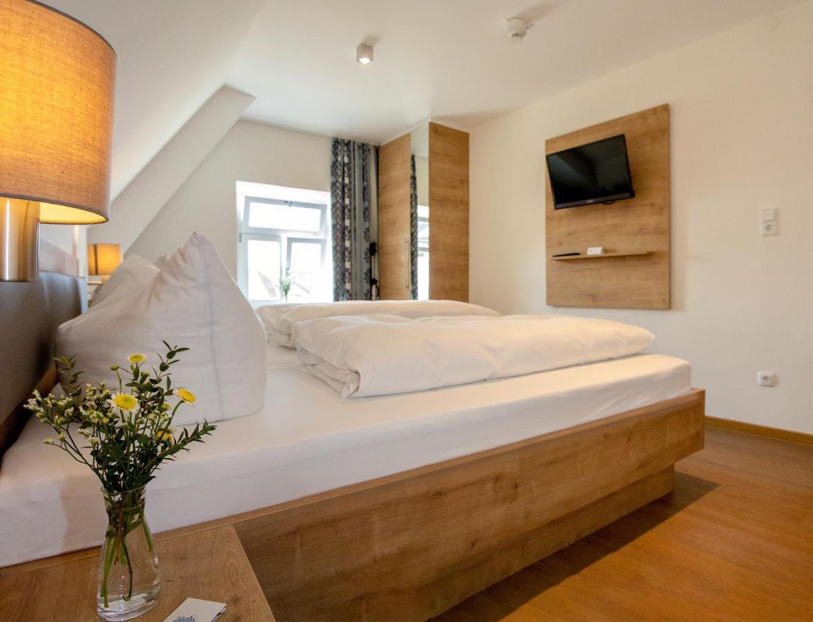 Hotelgasthof Bayerischer Hof Sulzbach-Rosenberg Ngoại thất bức ảnh