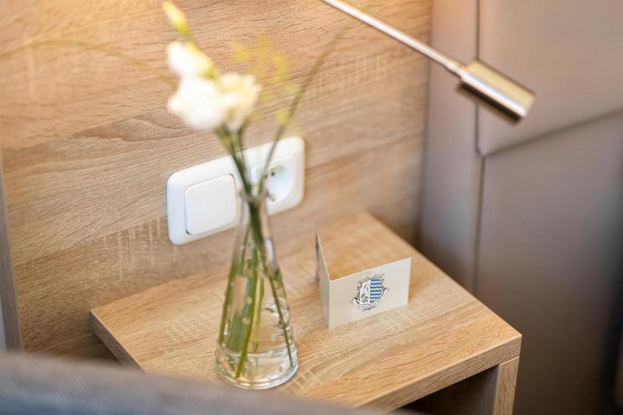 Hotelgasthof Bayerischer Hof Sulzbach-Rosenberg Ngoại thất bức ảnh