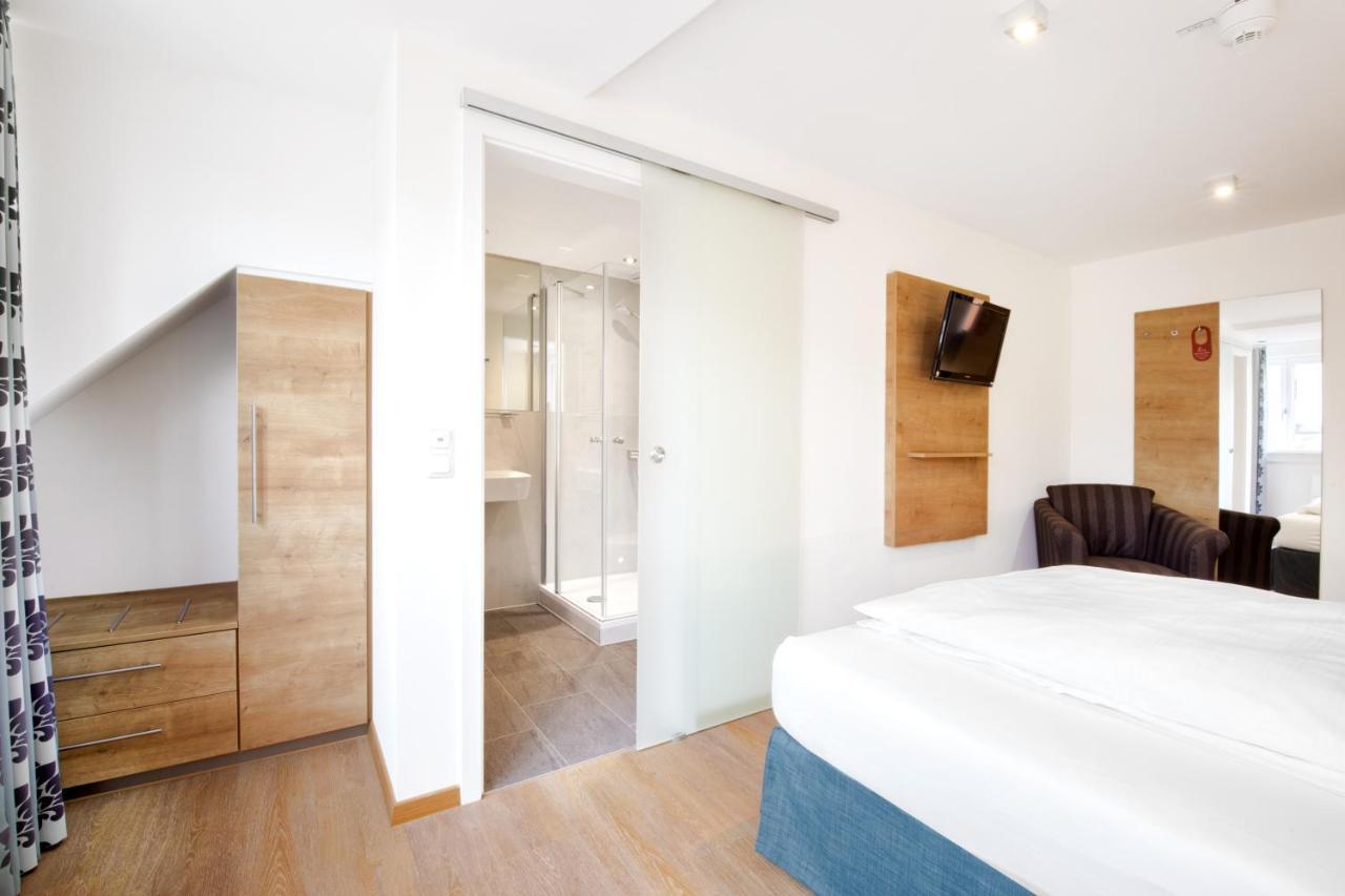 Hotelgasthof Bayerischer Hof Sulzbach-Rosenberg Ngoại thất bức ảnh