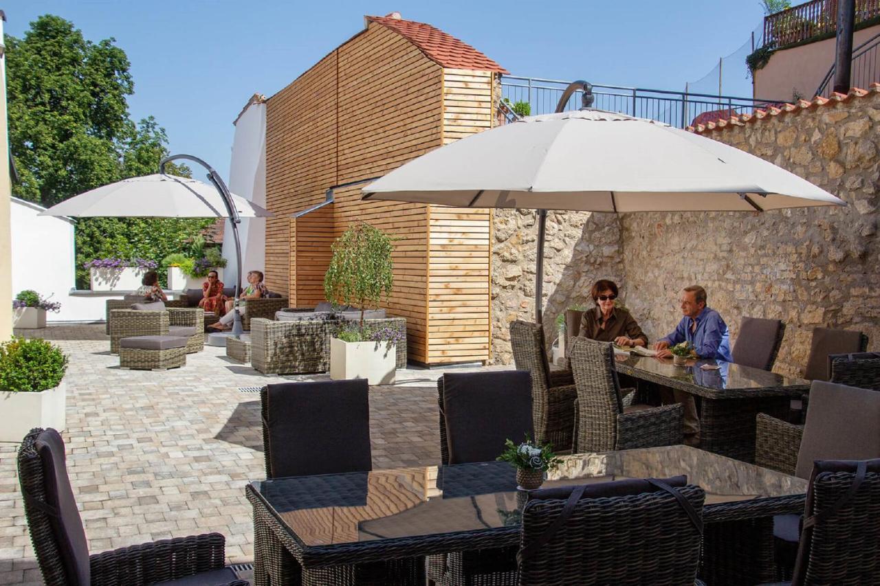 Hotelgasthof Bayerischer Hof Sulzbach-Rosenberg Ngoại thất bức ảnh